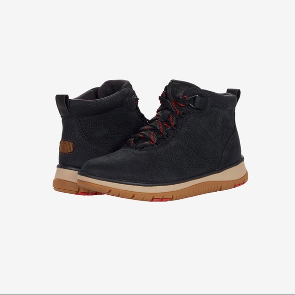 LAKESIDER ANKLE - UGG - Size 8 - NIB - BLACK - Picture 1 of 6